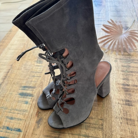 SIGERSON MORRISON Linda Lace Up Suede Gray Bootie Size 9 - Picture 13 of 14